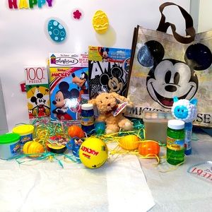 Mickey Mouse Easter basket🤍❤️